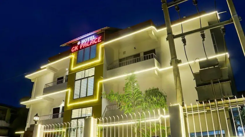 HOTEL GK PALACE - Image 1