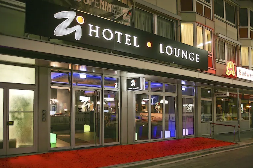 Zi Hotel - Image 1