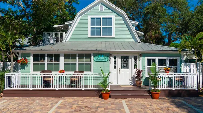 SeaGlass Inn - Image 1
