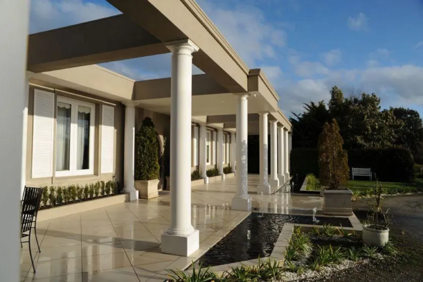 Norwood House Motel & Receptions - Image 1