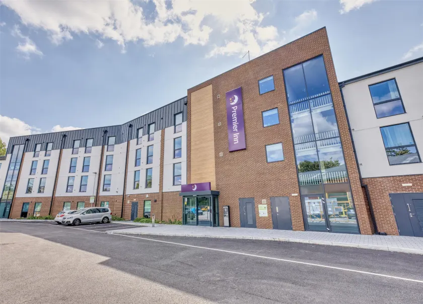Premier Inn Rickmansworth - Image 1