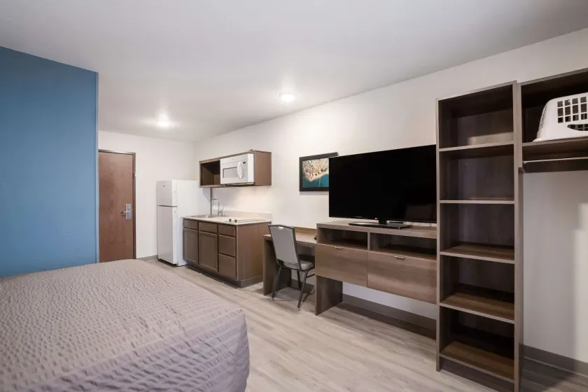 WoodSpring Suites Detroit Madison Heights - Image 1