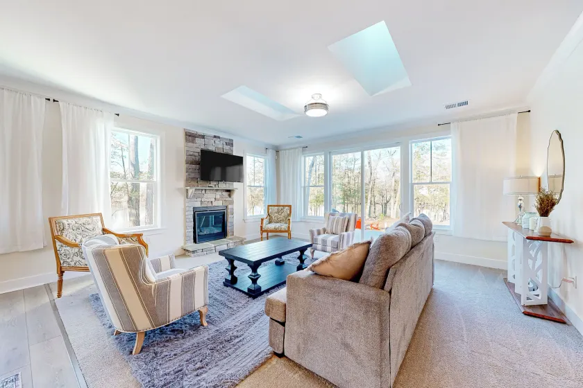 3BR Riverfront Home w/ Kayaks & Game Room - Image 1
