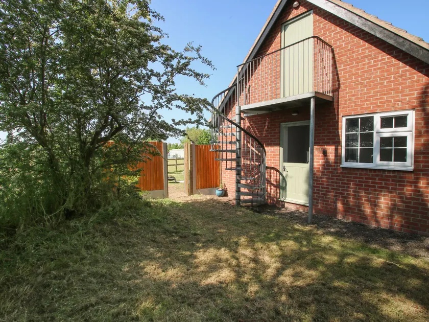 Thimble Cottage - Image 1
