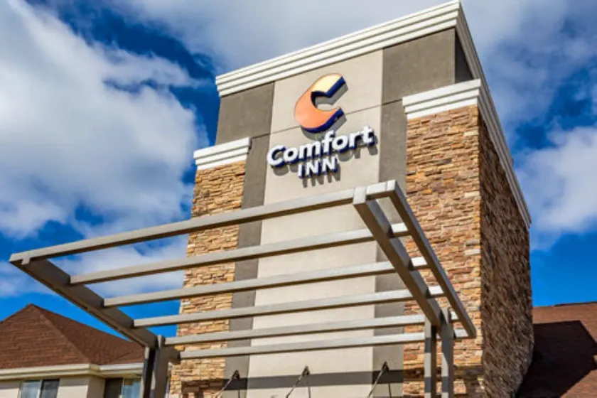Comfort Inn Waukesha - Milwaukee West - Image 1