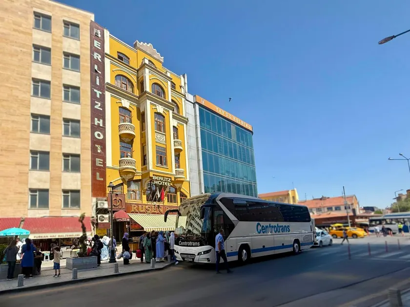 Berlitz Otel - Image 1