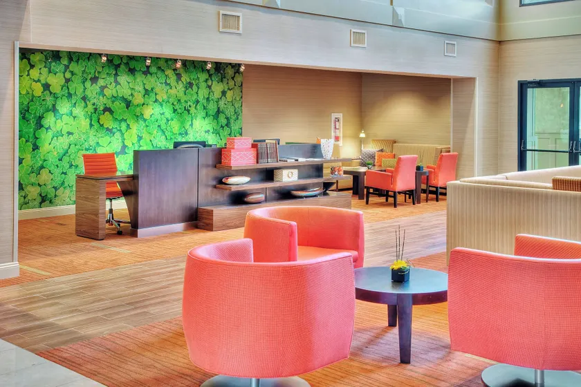 Courtyard by Marriott Erie Ambassador Conference Center - Image 1