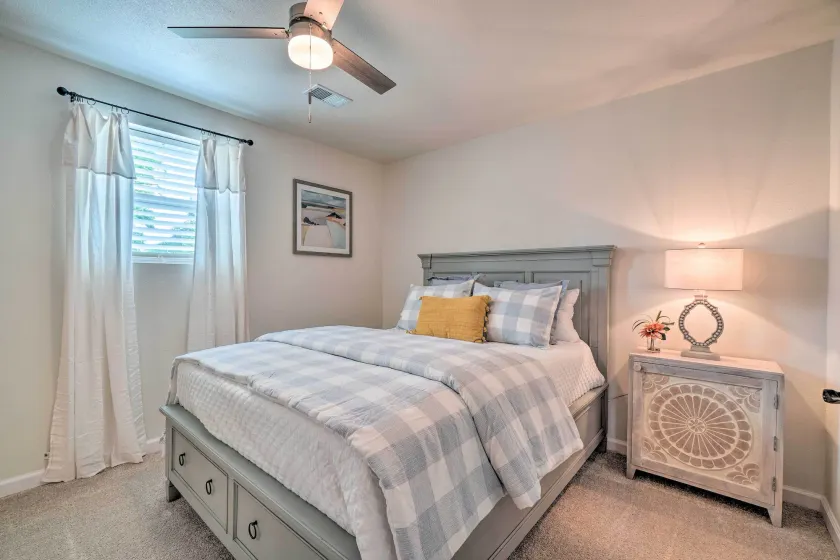 Updated Knoxville Home w/ Media Room + Patio! - Interiør