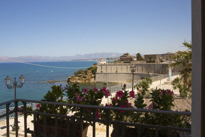 Hotel Al Madarig - Image 1