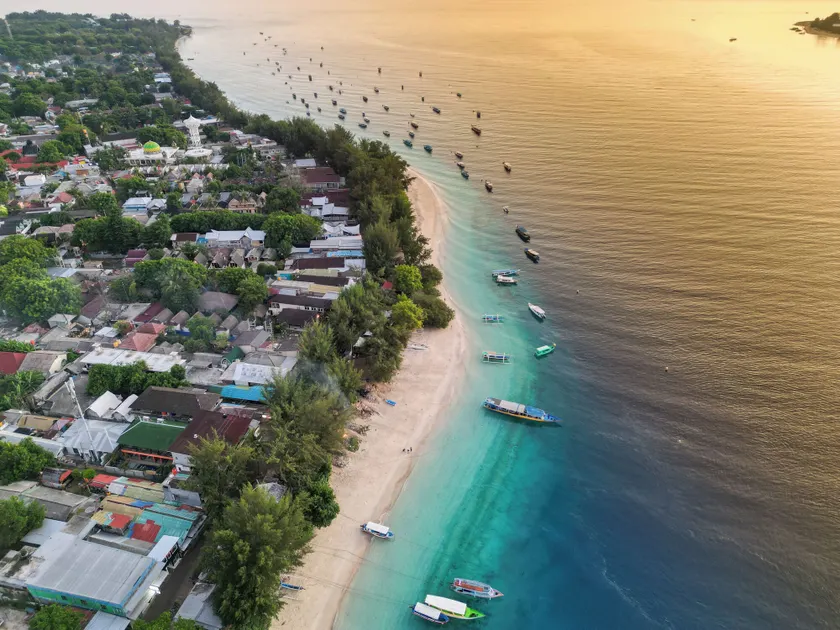 Creative Trawangan Stay - Image 1