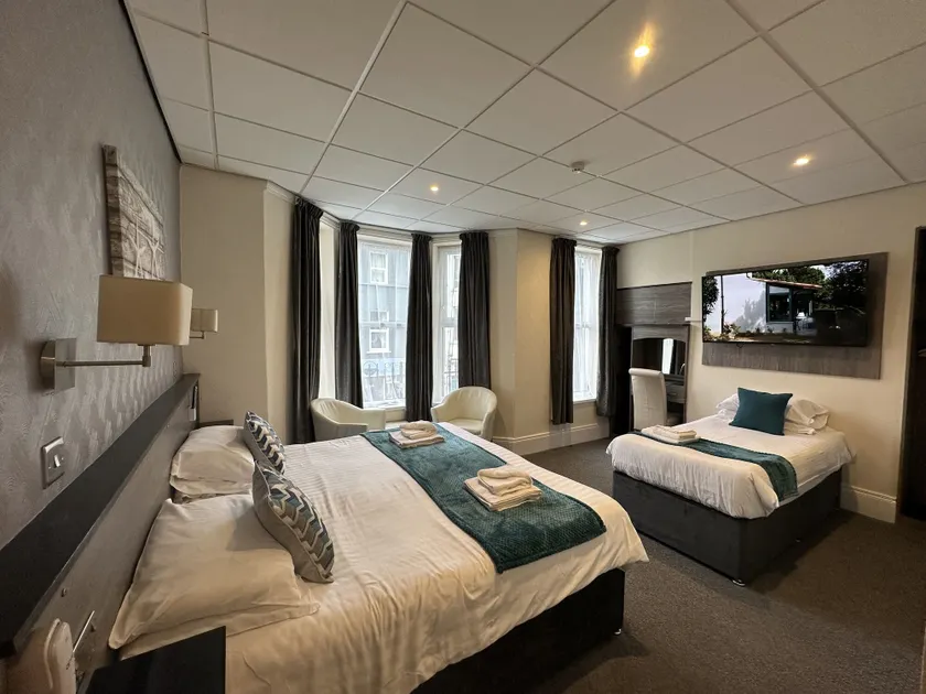 The Port Hotel - Image 1