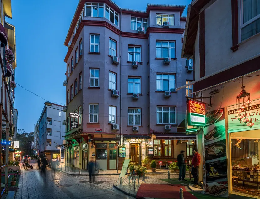 Yeni Hotel - Image 1