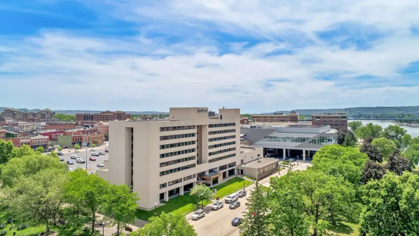 Radisson Hotel La Crosse - Image 1