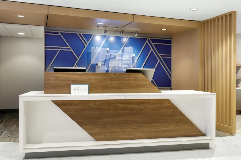 Holiday Inn Express Hotel & Suites Cleveland-Streetsboro by IHG - Image 1