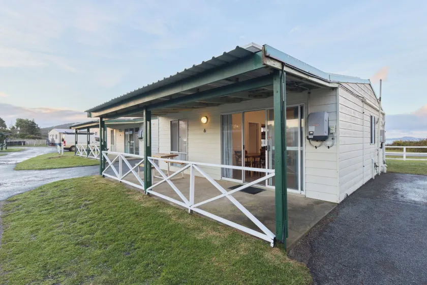 Rose Gardens Holiday Park - Image 1