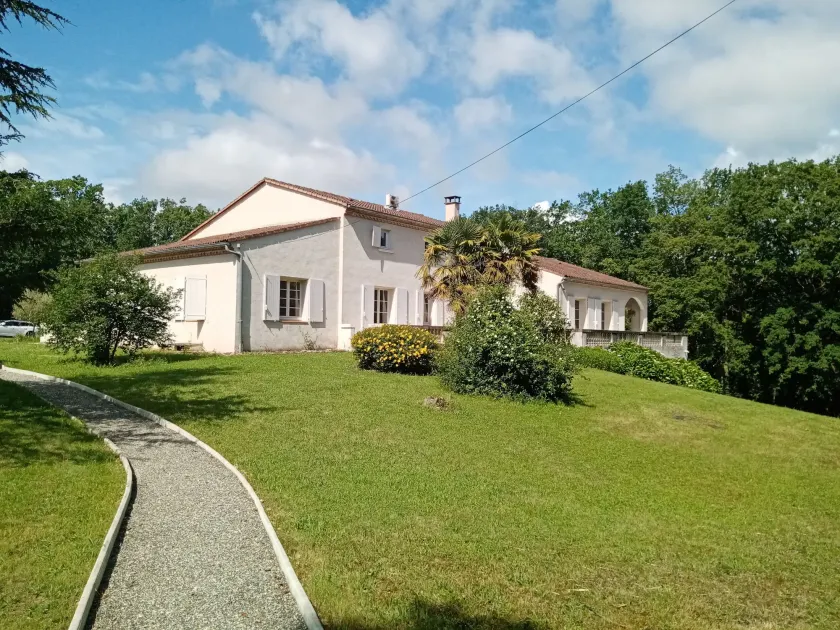 LE CHEMINARD - Image 1
