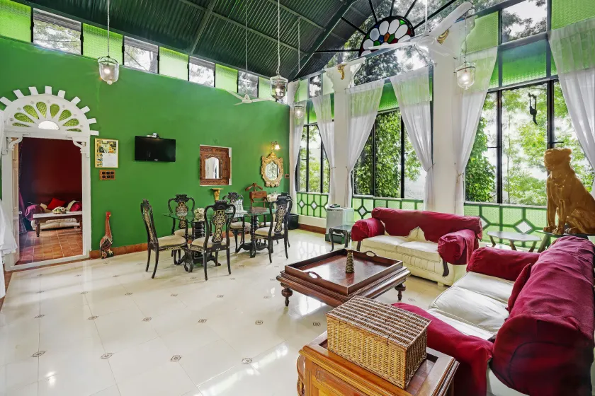 INDeco Lakeforest - Image 1