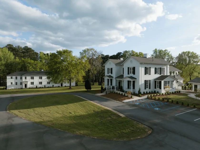 Hotel Everett - Image 1