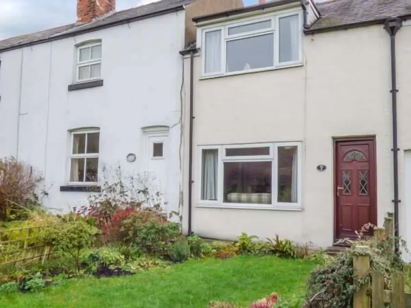 Chapel Cottage - Image 1