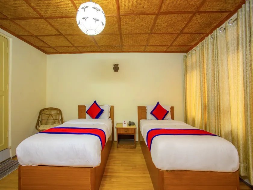 Sweet Home Hotel - Image 1
