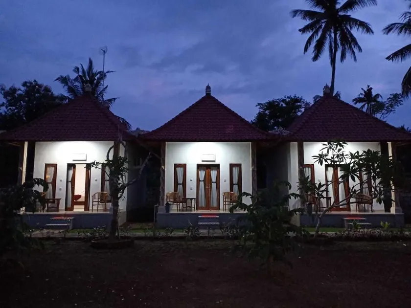 Santhi Guna Bungalow - Image 1