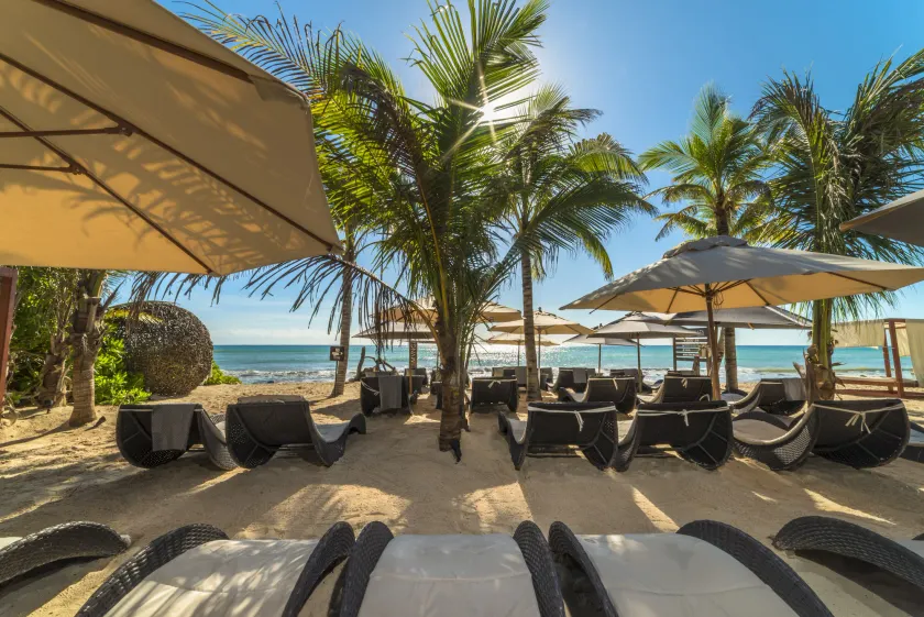 Mvngata Beach Hotel - Image 1