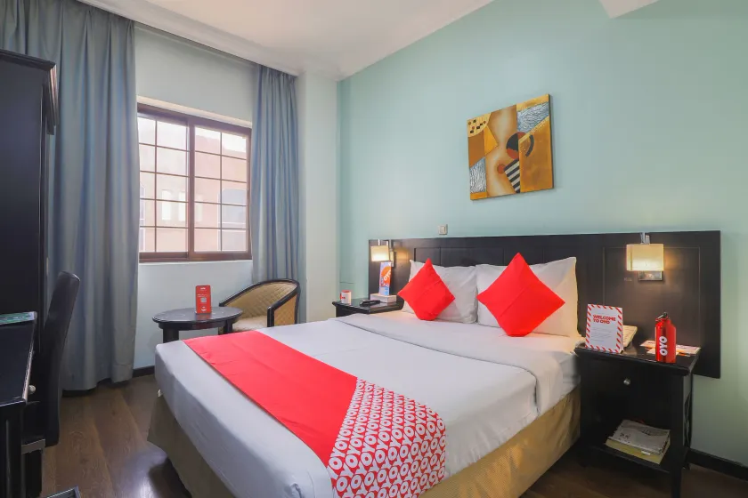 Eureka Hotel - Image 1