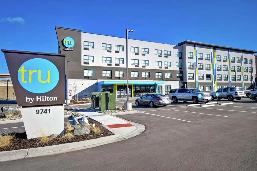 Tru By Hilton Denver South Park Meadows - Image 1