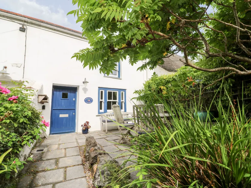 Honeysuckle Cottage - Image 1