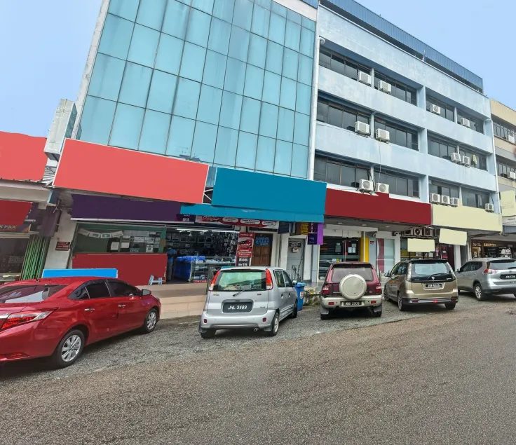 Hotel O M&h Hotel - Image 1