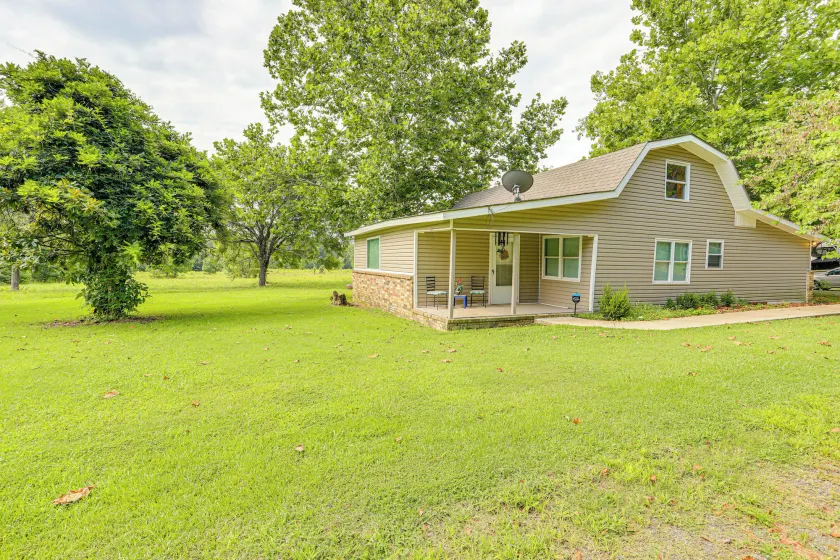 Greers Ferry Home w/ Fire Pit Near Shiloh Marina! - Image 1