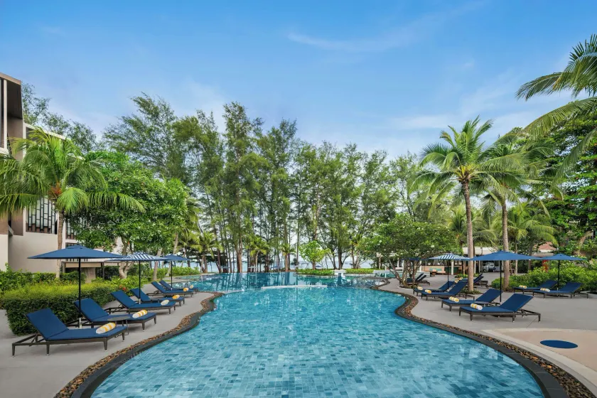 Le Meridien Phuket Mai Khao Beach Resort - Image 1