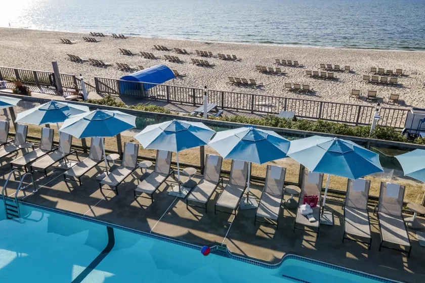 Blue Water Resort - Image 1