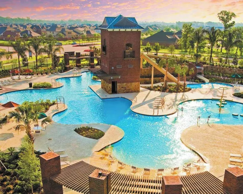 Relax in Style at Our Missouri City Getaway - Image 1