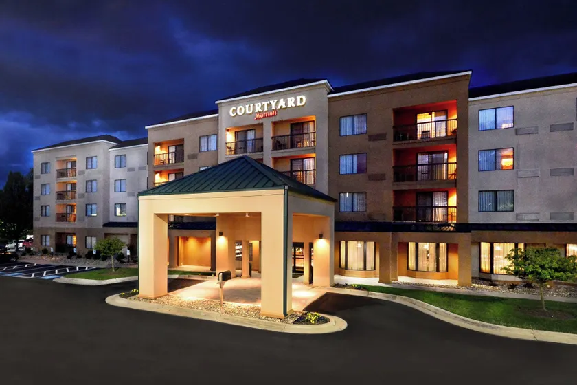 Courtyard Beckley - Image 1