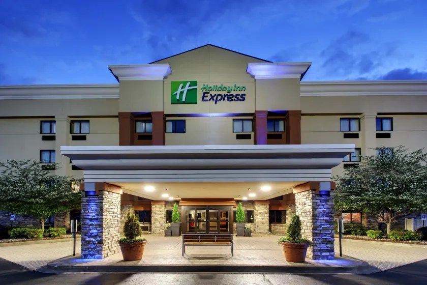 Holiday Inn Express Hotel Fort Campbell-Oak Grove by IHG - Image 1