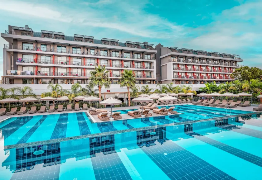 Belek Beach Resort Hotel - Image 1