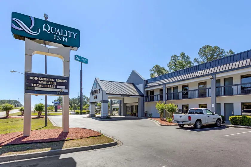 Quality Inn Walterboro I-95 - Image 1