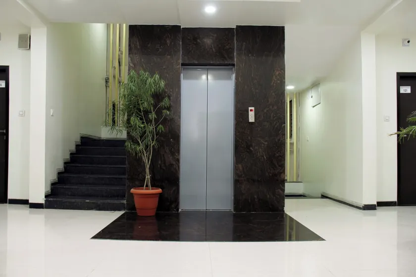 Hotel New Bharti - Lobby
