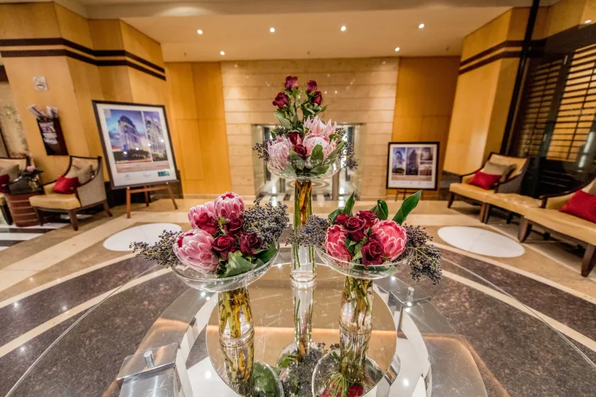 Michelangelo Towers - Lobby