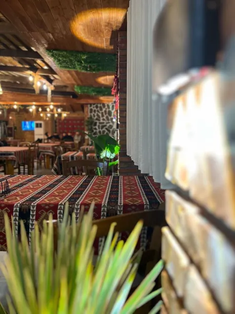 TE BUJTINA HOTEL- Cozy Stay with Traditional Breakfast Near Beach - Image 1