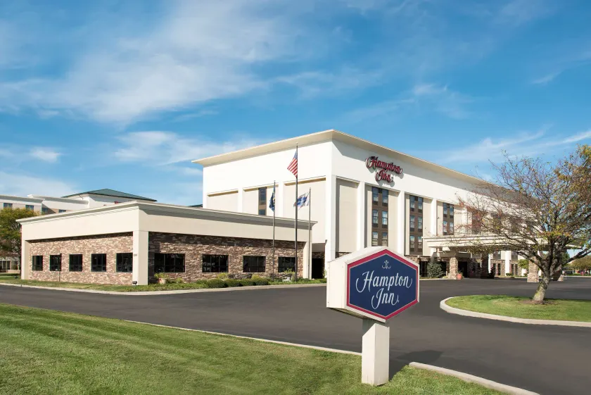 Hampton Inn Columbus/Taylorsville/Edinburgh - Image 1