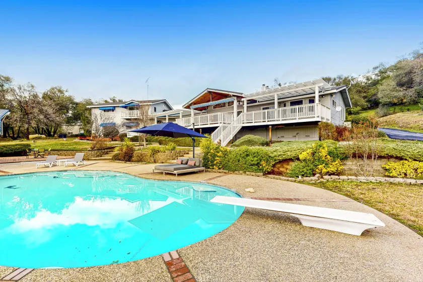 'whispering Oaks Estate' w/ Pool & View in Murphys - Image 1