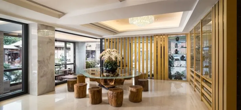 Gamalan FL Spring Hotel - Image 1