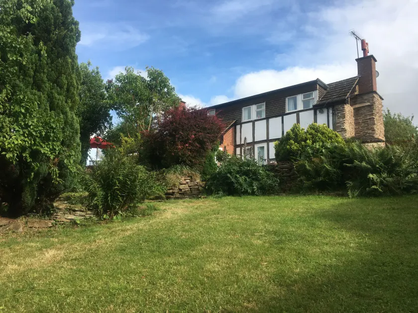 Causeway Cottage - Image 1