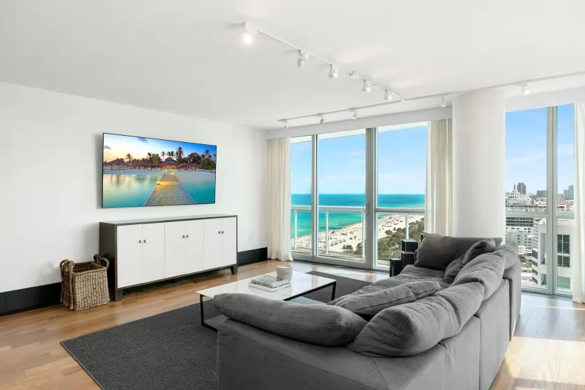 Setai Residences by Flashstay - Image 1