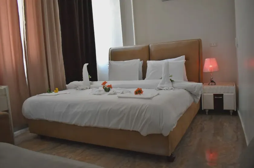 City inn hotel  - Image 1