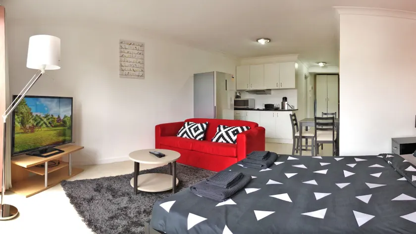 MyHoYoHo Design Studio Apartment - Image 1