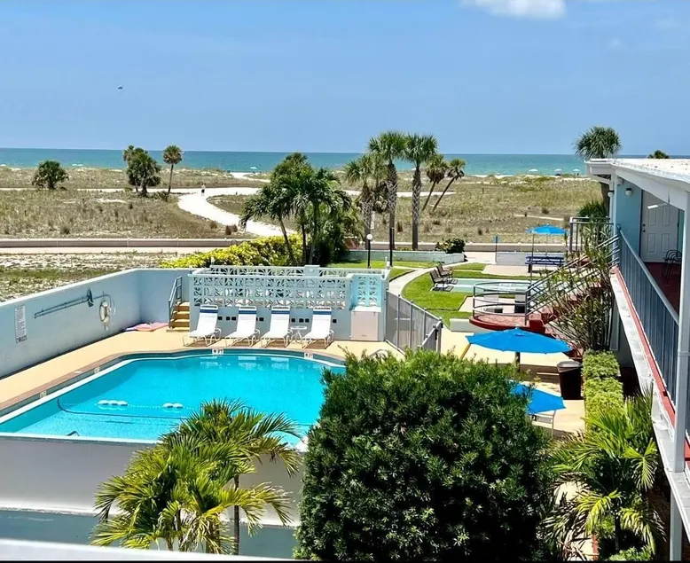 Beachside Resort Motel - Image 1