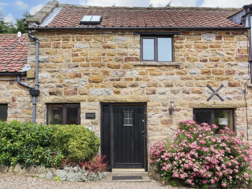 Granary Cottage - Image 1